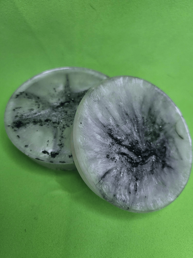 Grinder blanc et noir