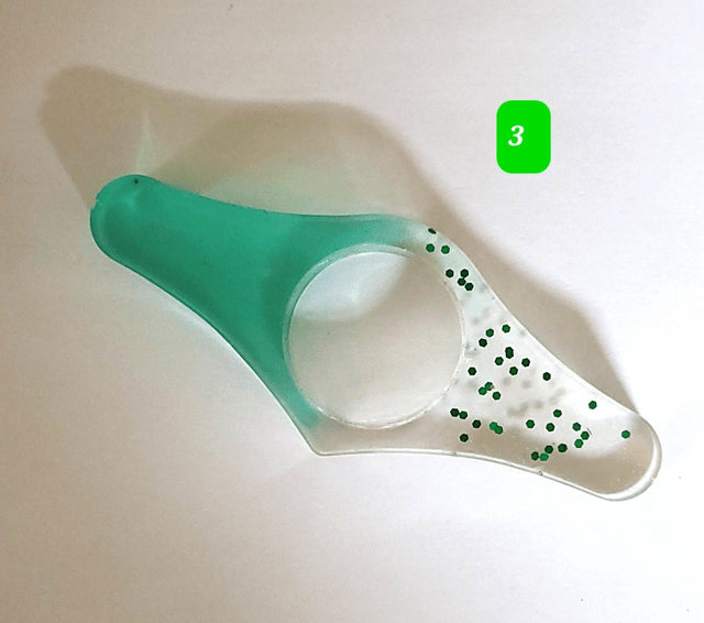 Marque page / bague de lecture vert transparent 