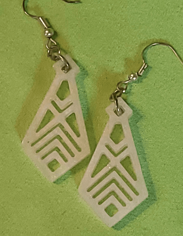Boucles d&#039;oreilles blanche
