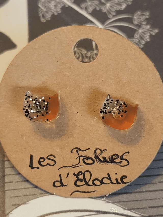 Boucles d&#039;oreilles puce chat